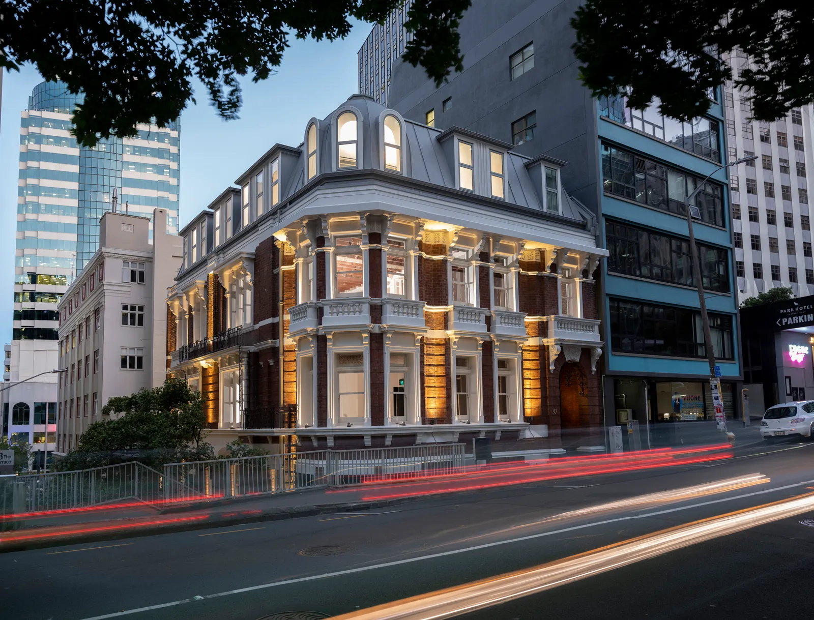 97 The Terrace — For Allistar Cox Building and Interiors